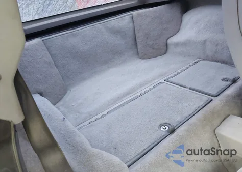 1981 Chevrolet Corvette z USA, uszkodzony, nr VIN 1G1AY8766B5103606